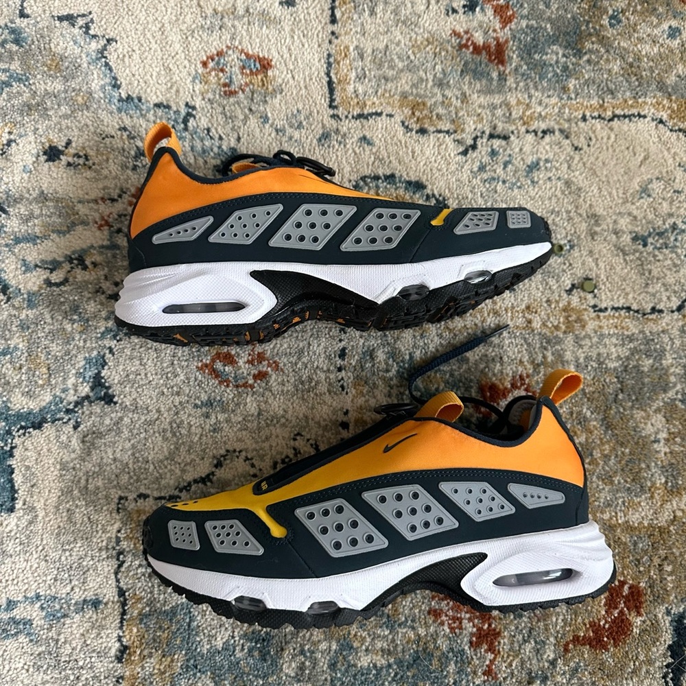 Nike Sunder